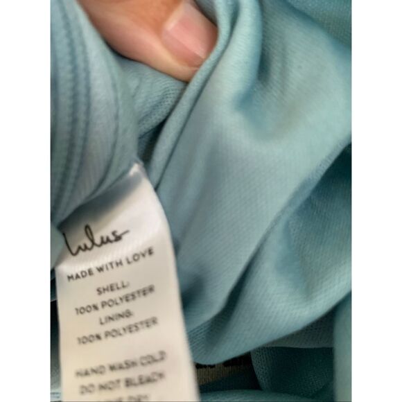 Dainty Effect Blue Floral Embroidered Pleated Puff Sleeve Top NWT - Picture 5 of 12